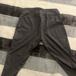 Gap cropped gray xxl workout pants